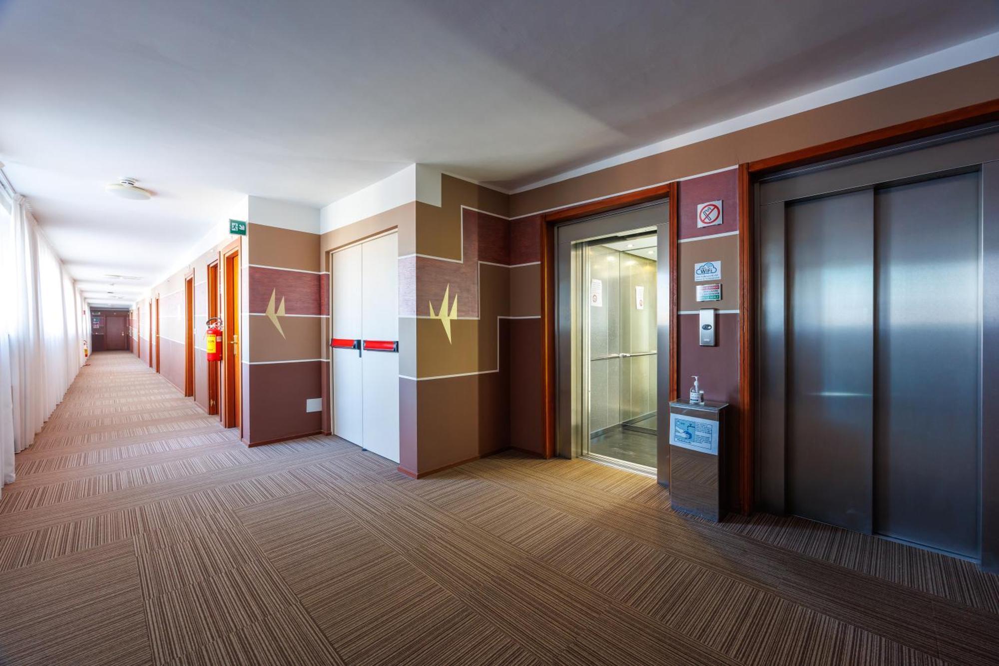 Residence Hotel Torino Uno Екстериор снимка